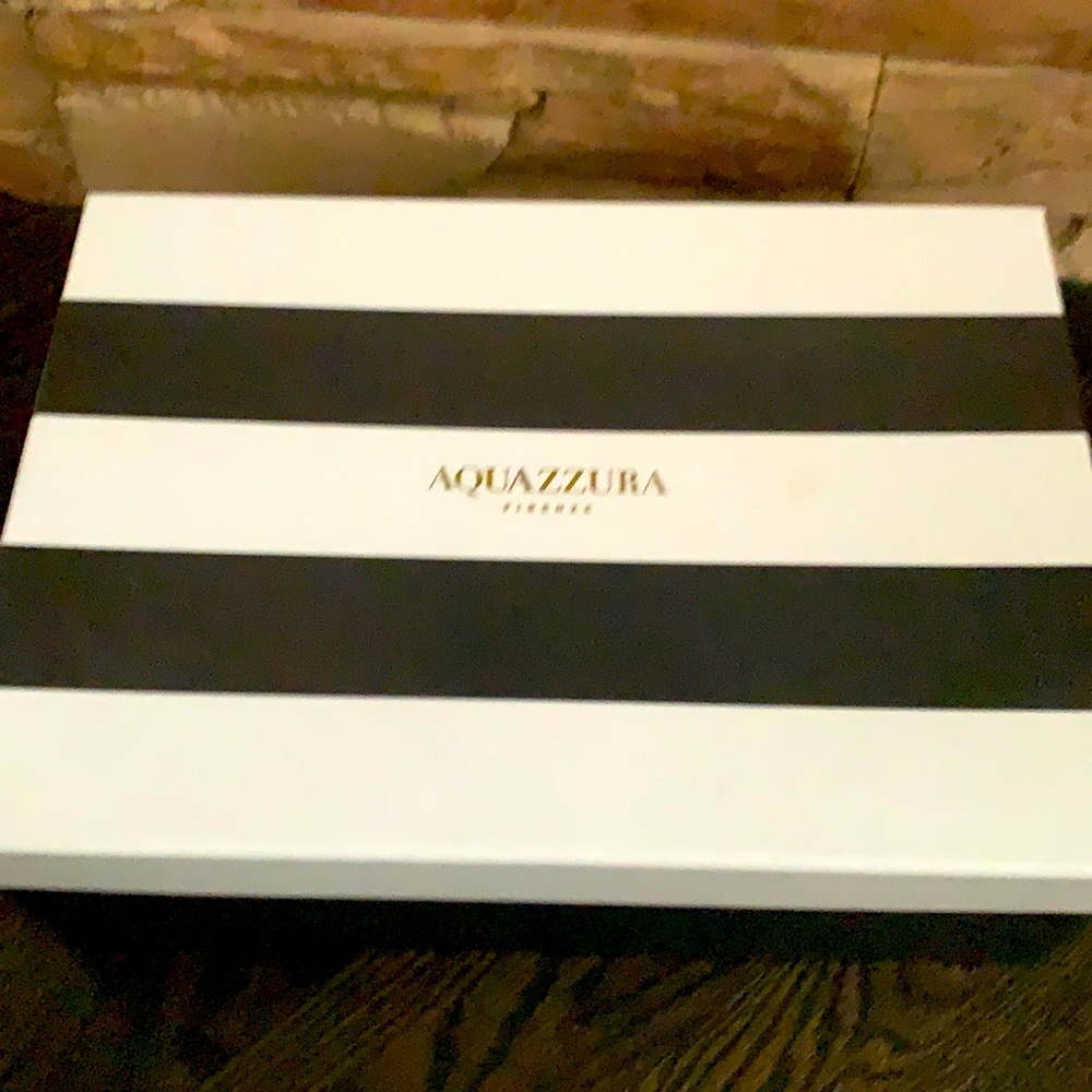 Aquazurra powder puff pompom mules